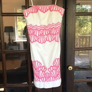 Lilly Pulitzer “why the shell not”